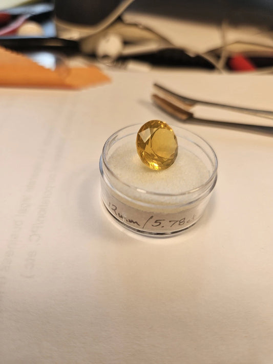 OREGON FIRE OPAL 5.78ct 12mm Round. Juniper Ridge OFO8